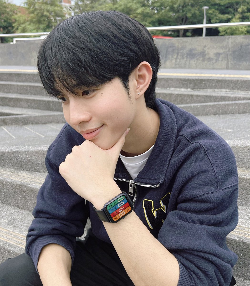 teerex_knk's tweet image. ⌚️"Ks Mini" Smartwatch รุ่นล่าสุดจาก Kieslect ดีไซน์สวยงามกระทัดรัดพร้อมหน้าปัดสีคมชัด 

#kieslect 
#kieslectksmini 
#callingwatch 
#smartwatch
#Smartwatchที่ใช่ในแบบที่คุณชอบ