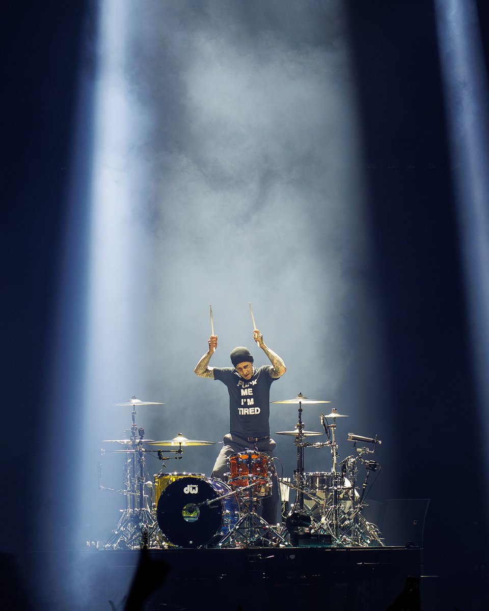 LiveNationES's tweet photo. 🔥17.620 personas se rindieron ayer ante blink-182 en el Palau Sant Jordi de Barcelona.

📷: Christian Bertrand https://t.co/c11SS905Nh