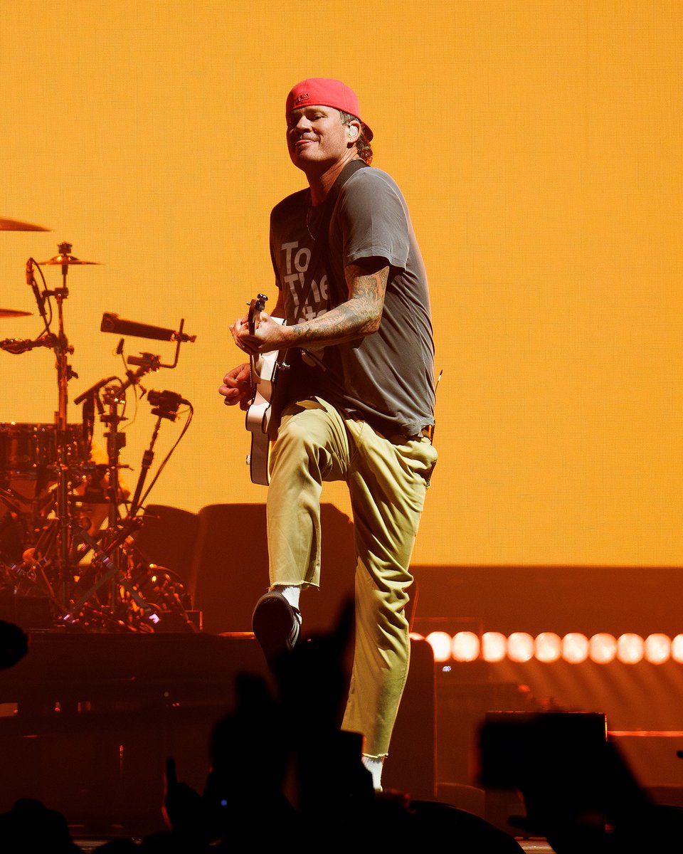 LiveNationES's tweet photo. 🔥17.620 personas se rindieron ayer ante blink-182 en el Palau Sant Jordi de Barcelona.

📷: Christian Bertrand https://t.co/c11SS905Nh