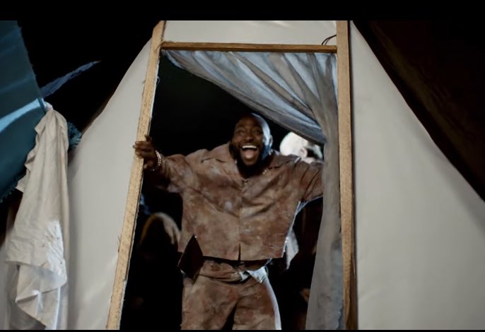 Trippz_Pride's tweet photo. Me rising back to my room whenever davido's songs start to play
#xpair https://t.co/Xlv2JiupQS