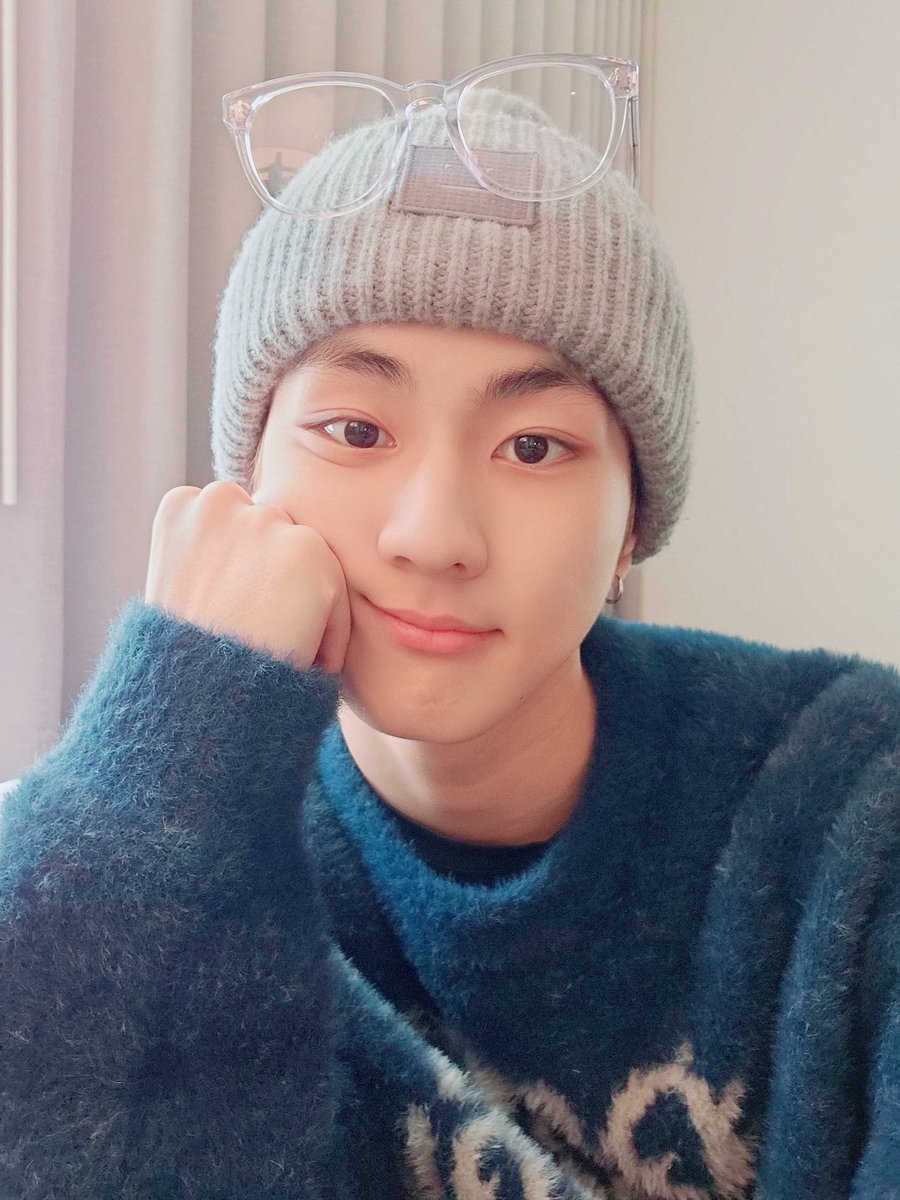 en_tashii's tweet image. Jungwon in LA 😸