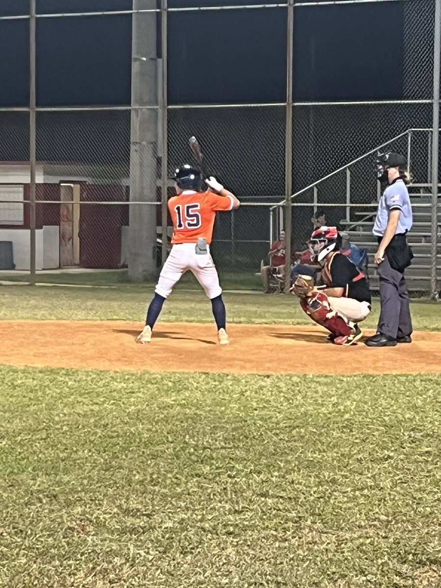 coacherikbrown's tweet photo. 15u boys keep showing up and getting it done. The future for @Calvary_BB looks bright. Pitching was 🔥 again. Aidan Morris, Matty Bowser, @reece_barbaro, @AustinHNash, and @Max_VR2027 combine for 2 H &amp; 13 Ks. Offensively Matty Bowser and @chasej1026 both had 3Bs. @FLBurnTampa https://t.co/OIGSltZaTz