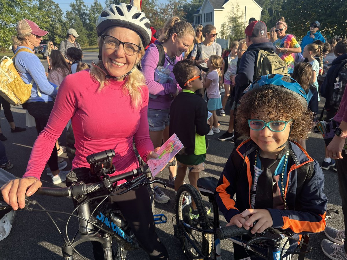 SpringRunSTEAM's tweet image. First walk to school day event for 2023!  #springrunfun @ccpsinfo