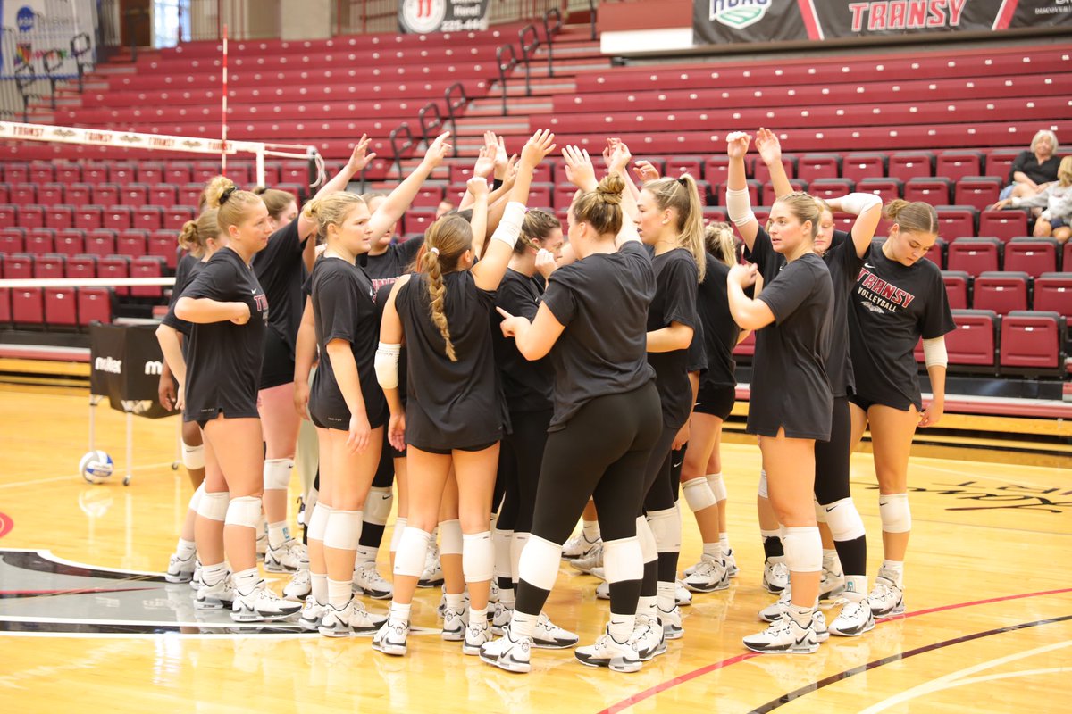 TransySports's tweet photo. #15 @TransylvaniaWVB extended their win streak to four games and earned their third straight sweep on Wednesday night. The Pioneers defeated Asbury College 25-10, 25-8, and 25-16.

The Pioneers did not trail at any point in the match.

Catch them this Friday night at the Clive M. Beck Center when they take on Franklin College in their second HCAC match of the season at 7 PM.

🔗 https://t.co/VWxqD19Sg3

#FlyPios🦇