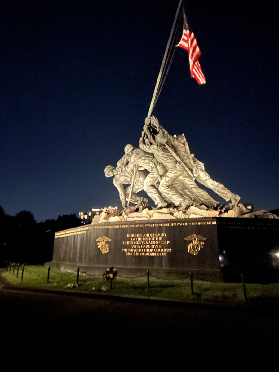 Washington DC by night did not disappoint.  Pictures don't do our nations monuments justice.  You MUST witness their magnitude in person. ❤️🤍💙 #naespNDP