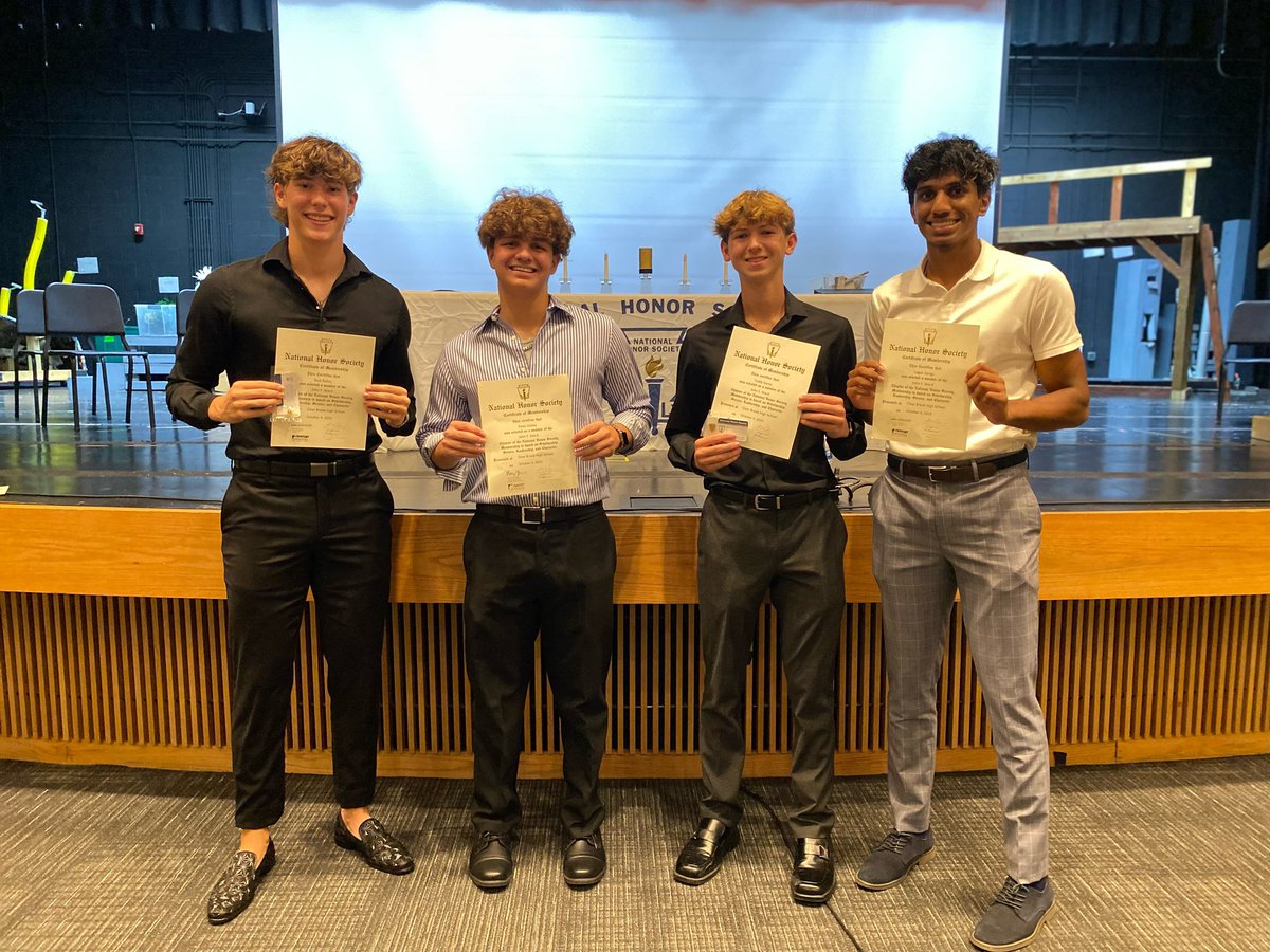 We are so proud of these 4 young men! They take pride in their academics and are truly a blessing to have in our program! You can’t be a student athlete without being a STUDENT first! Proud of you guys!!!
<a href="/ClearBrookHS/">Clear Brook HS</a> <a href="/lainabell23/">Alaina Garza</a> <a href="/LoganSariga/">Logan Sariga</a> <a href="/PJDailey2/">PJ Dailey</a>