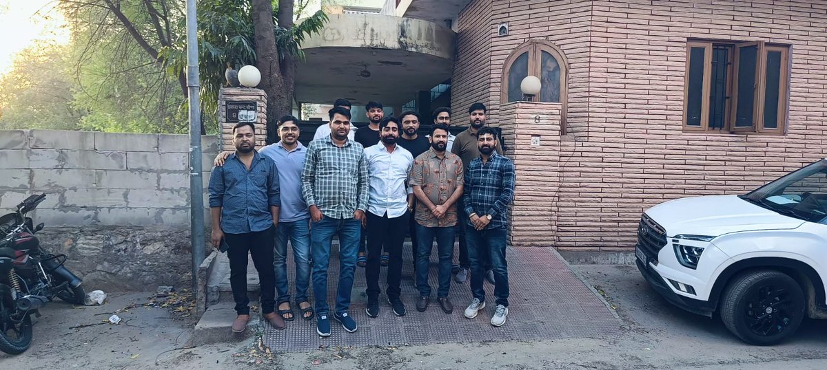 पवन देव भाई को जन्मदिन की बहुत-बहुत हार्दिक शुभकामनाएं l
आप यूं ही मुस्कुराते रहे और आगे बढ़ते रहे यही भगवान से आपके लिए कामना है l
<a href="/PavanDevGurjar4/">Adv. Pavan Dev</a>