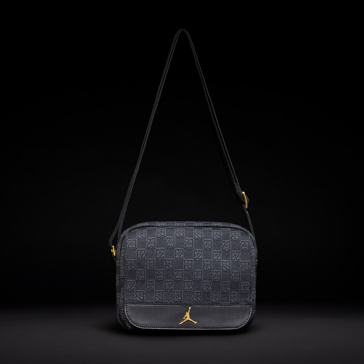 JORDAN BRAND MONOGRAM MINI MESSENGER BAG MA0760-023 が追加