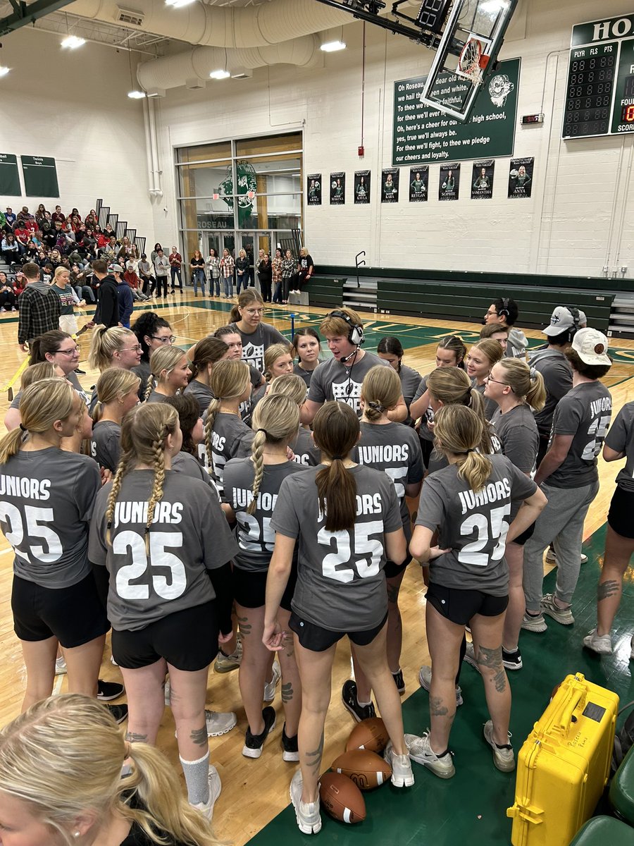 roso_stuco's tweet photo. With a change in weather we adapted to play football inside with capture the football today. It was a good one for the seniors, winning 14-9! Huge thanks to Brady Johnson and Tyler Landman for reffing for us! We would also like to thank all of the staff for their adaptability! 🖤 https://t.co/51C04Nu6nF