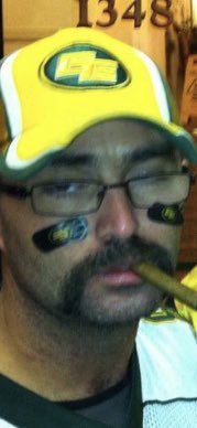 wally_walker's tweet photo. @JangleSpruce @oilfan_79 @ShawnSproule i don’t know what makes me happier, to see you 3 at #GreyCup or that you gave us this gift. #bestpictureever #CFL #CFLfamily https://t.co/JhaU8tGN20