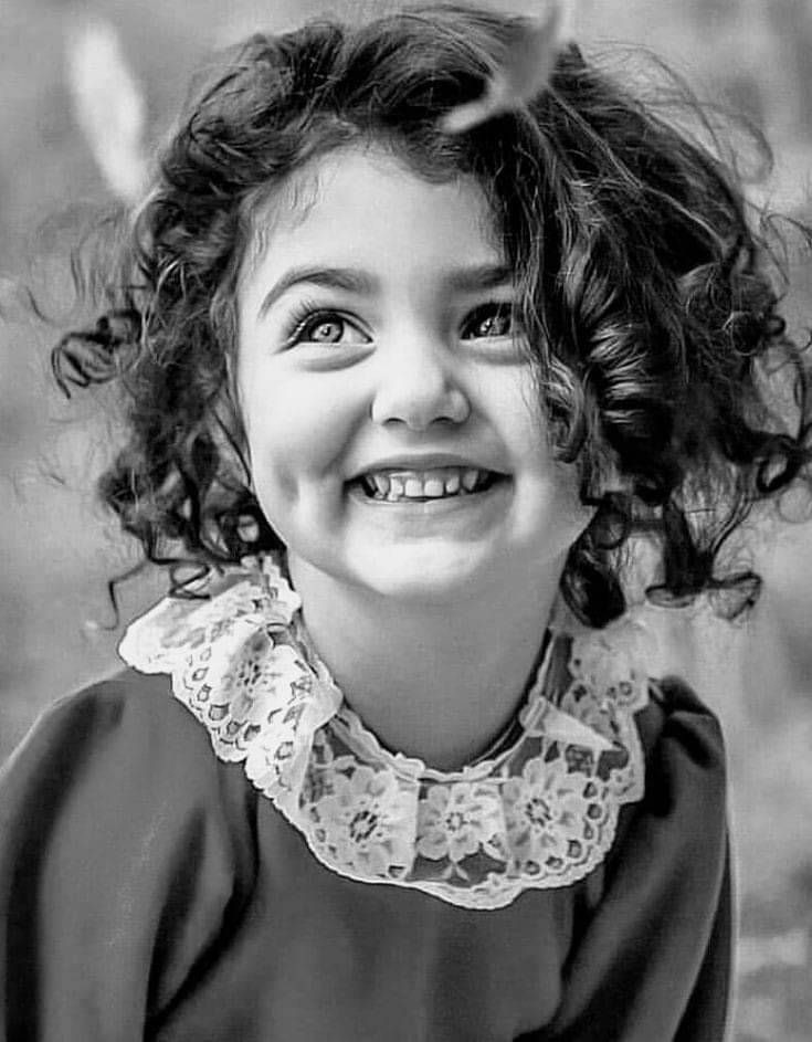 *السلام علیکم ورخمتہ اللہ وبرکاتہ💞🌻🤝*

*سنو!*🌼

 *مسکرایا کرو کیونکہ...!*😊
 *غموں کو اتنا حق نہیں کہ وہ تمہاری سانسوں کو گروی رکھ لیں...!!*

 *ان کو اتنا حق نہیں کہ وہ تمہاری* 
 *آنکھوں کی چمک چھین لیں..!*

 *سو دل سےمسکراؤ..!*🥰

 *کیونکہ.!*🫀
 *تمہارارب تمہارے ساتھ ہے..*😇