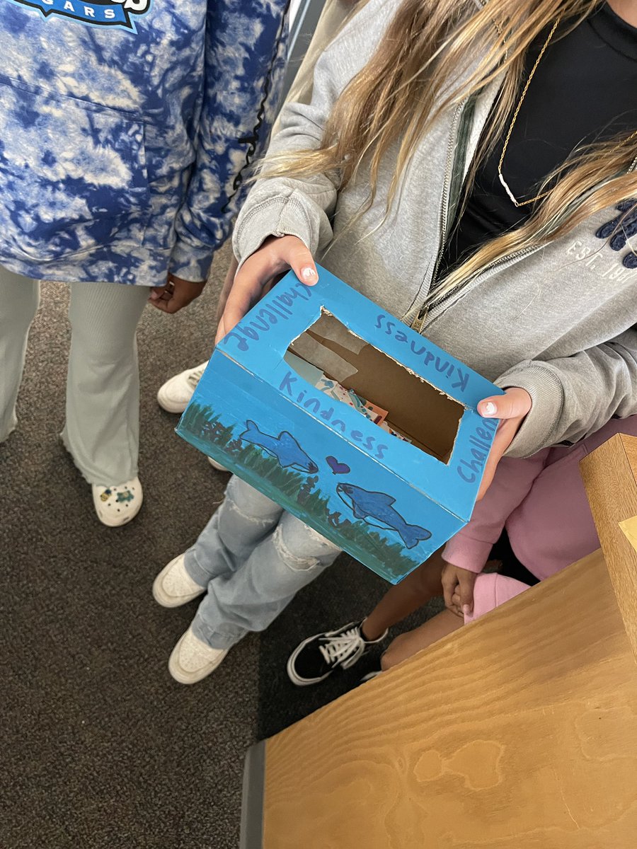 VIDA (6-8 Magnet) tweet media