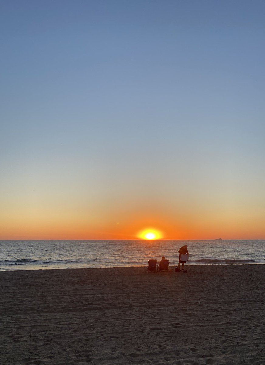 Got cold in Europe so I booked a flight. 

Hey LA 📍