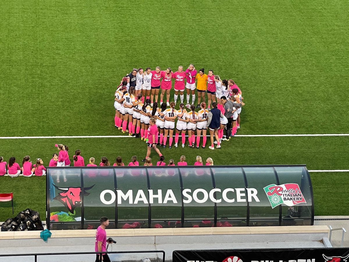 CSM_Flames's tweet photo. CSM soccer had a fun night playing at UNO's Caniglia Field. Thanks to all the family and friends that came out to support the Flames for the Pink Out event! https://t.co/zBm92YoLft