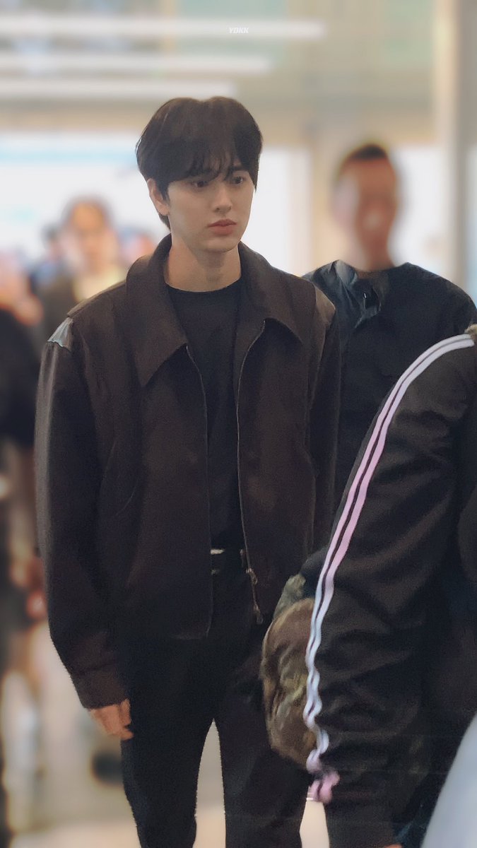 잘다녀와~~👋🏻