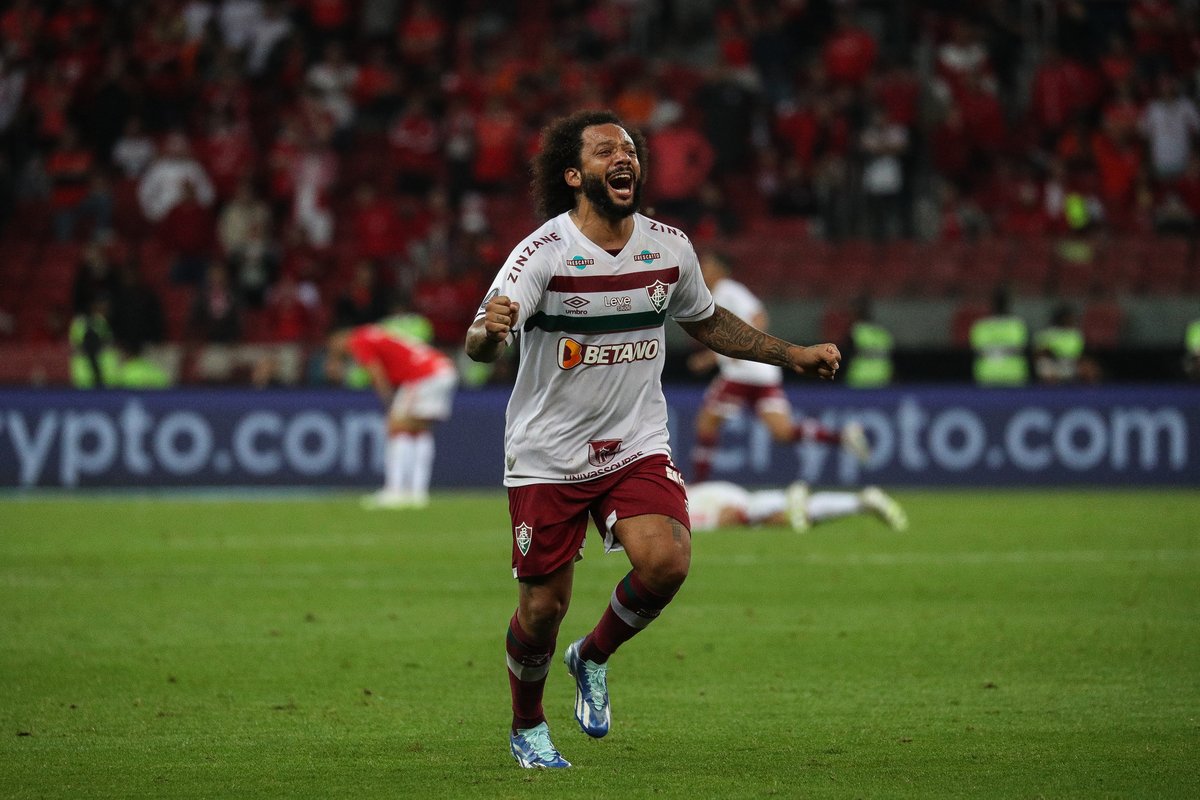 goleada_info's tweet photo. Pedro Certezas, influenciador botafoguense, sobre o Fluminense na Libertadores:

- Irmão, sem pilha, zica e essas merdas que não acredito. O Fluminense tá com pinta de campeão desde o Argentinos Jrs. Pode colocar o City do outro lado que não ganha. Tem uns bagulhos que não tem como explicar, todo mundo sabia que ia acontecer. Não dá pra fugir, infelizmente.

📸 Getty