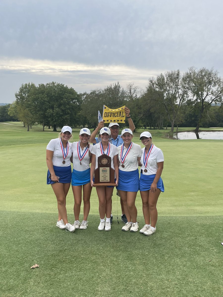 lexcathgolf's tweet photo. @GeorgiaBGolf Our 2nd day was tough but the girls for the 2nd year in row finished 4th. Great job girls!  Our seniors Kariann and Macy will be missed.  They have left a lasting impact on this program. @dmg11854 the best rules official out there your photo bombs are always welcome https://t.co/GIa73sQGCC