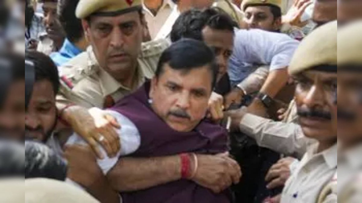 saloninagar29's tweet photo. The (ED) has arrested Aam Aadmi Party (AAP) Rajya Sabha MP Sanjay Singh in connection with a money laundering probe related to the Delhi liquor policy scandal. Singh was arrested after searches were conducted at his residence.
#SanjaySinghArrested
#AAP #ArvindKejriwal https://t.co/Ak56yscWYv