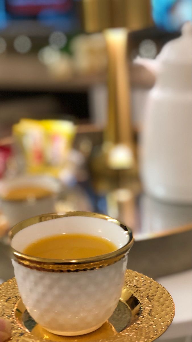 '
*آلحّمدَللّــًًہ آلذيَ بشكرھ تدوم آلنعمَ '* 
     *وآلحّمدَللّــًًہ على كل شيَ.'*

       #صباح_الخير