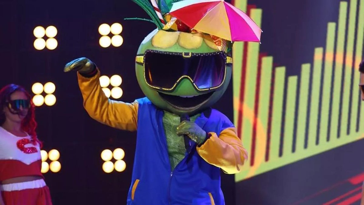 fansclubmelfi's tweet image. El próximo miércoles llega #CocoLoco de refuerzo a #LaMascaraTVN

Pendientes 👀