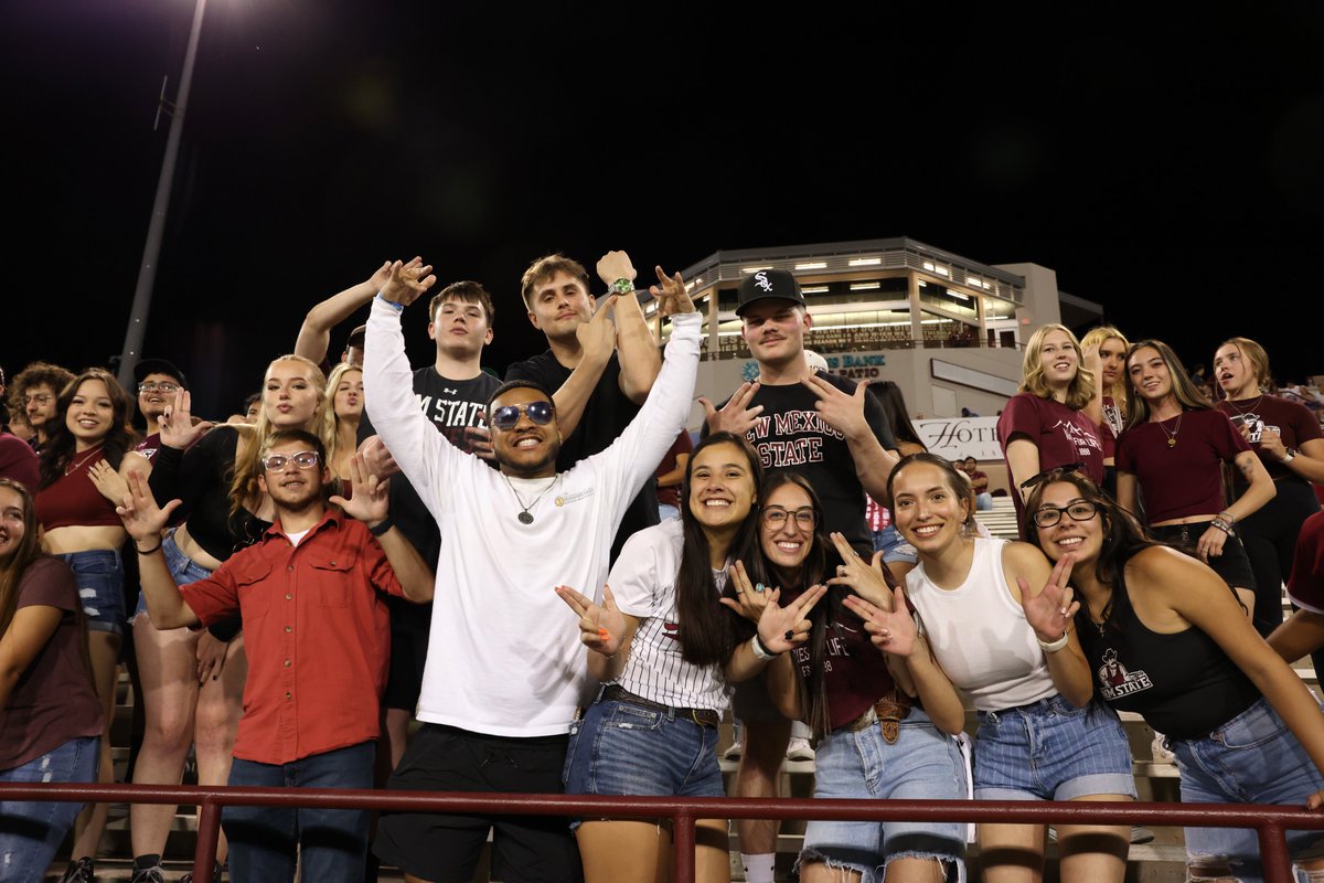 NMStateFootball's tweet photo. IT'S A PARTY
IT'S A PARTY
IT'S A PARTY

#AggieUp x #HHLP https://t.co/DapnmzGlcU