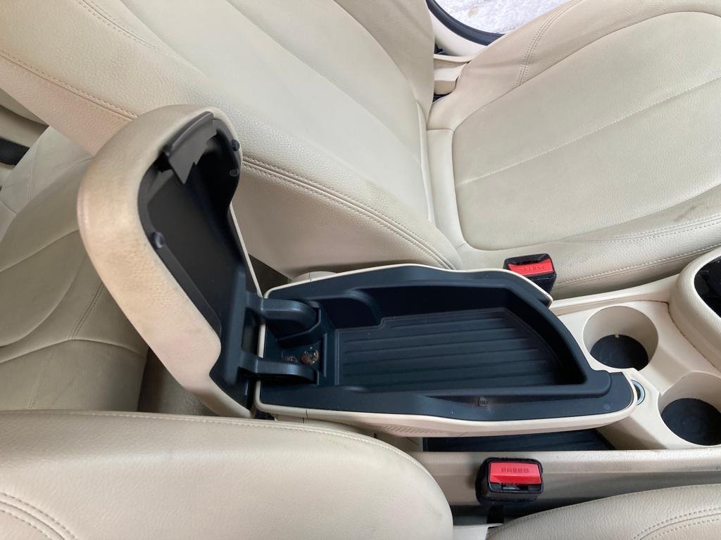 propelauto's tweet photo. BMW 2'Series Arm Rest available for Sale at #PropelAutoScrapYard 

Come and visit our warehouse to Grab more parts for your car😎👇

#F45 #F46 #218i #216i #216d #centerconsolebox #armrest #GenuineParts #SingaporeCar #Readystock #preownedpartsoutlet #sg #BMW #BMWParts #Grab #Now https://t.co/KCKkZ2chWX