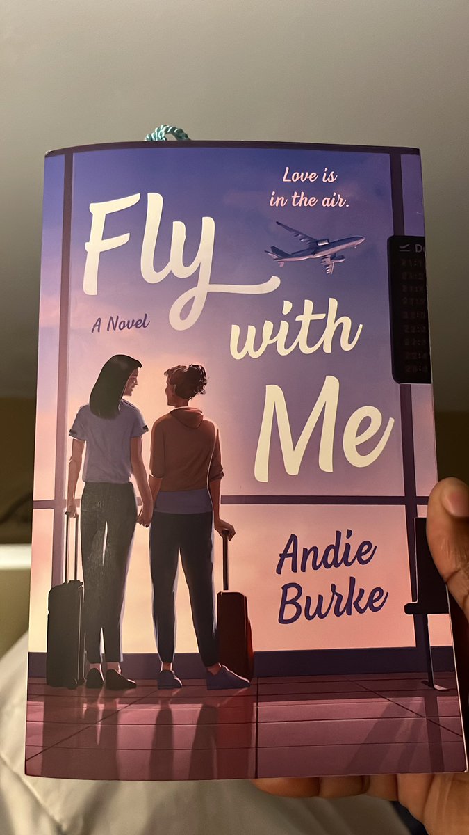 mahoganymee's tweet photo. Looking for a cute sapphic read with a fake dating trope with likable main characters, then read Fly with Me! I don’t think I’ve liked a book this much since I read Evelyn Hugo! #flywithmebook #sapphicbook https://t.co/3lgjefVD2P
