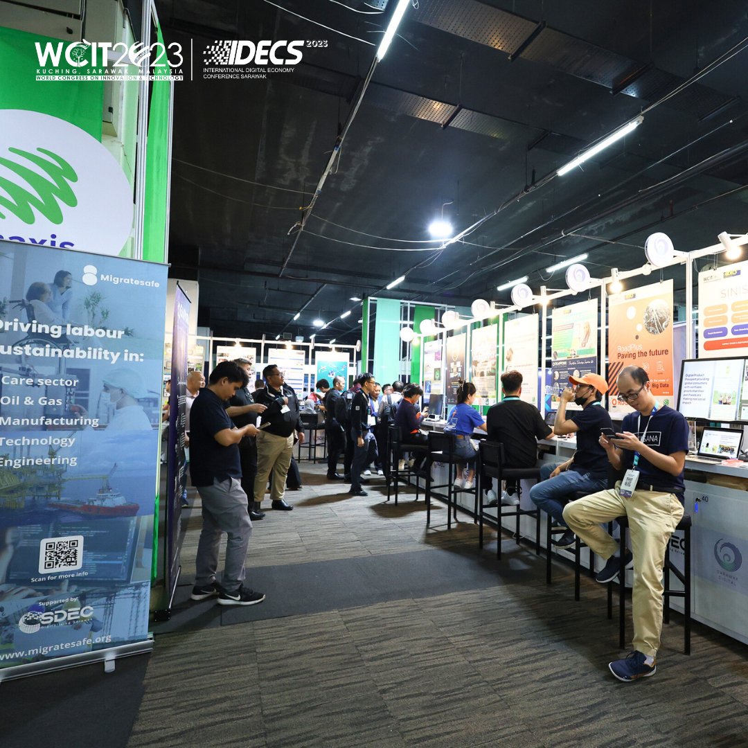 WCITIDECS2023's tweet image. Experience the future of tomorrow&apos;s tech at the Startup Village! 

Brought to you by our Official Innovation Partner, Maxis Berhad, explore the next generation of innovative ideas that are shaping the future.

#WCITIDECS2023 #WCIT2023 #IDECS2023 #SarawakGovernment