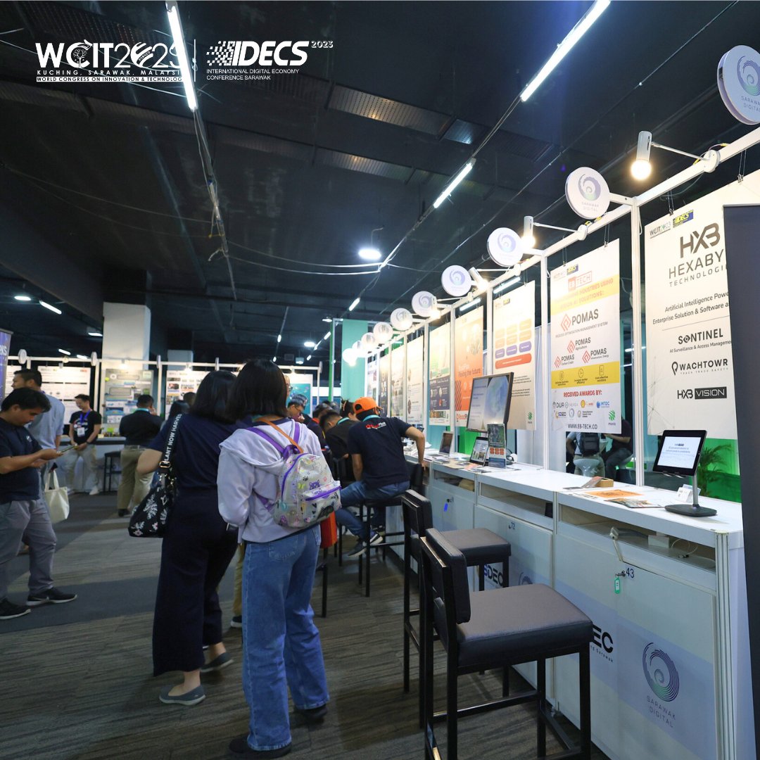 WCITIDECS2023's tweet image. Experience the future of tomorrow&apos;s tech at the Startup Village! 

Brought to you by our Official Innovation Partner, Maxis Berhad, explore the next generation of innovative ideas that are shaping the future.

#WCITIDECS2023 #WCIT2023 #IDECS2023 #SarawakGovernment