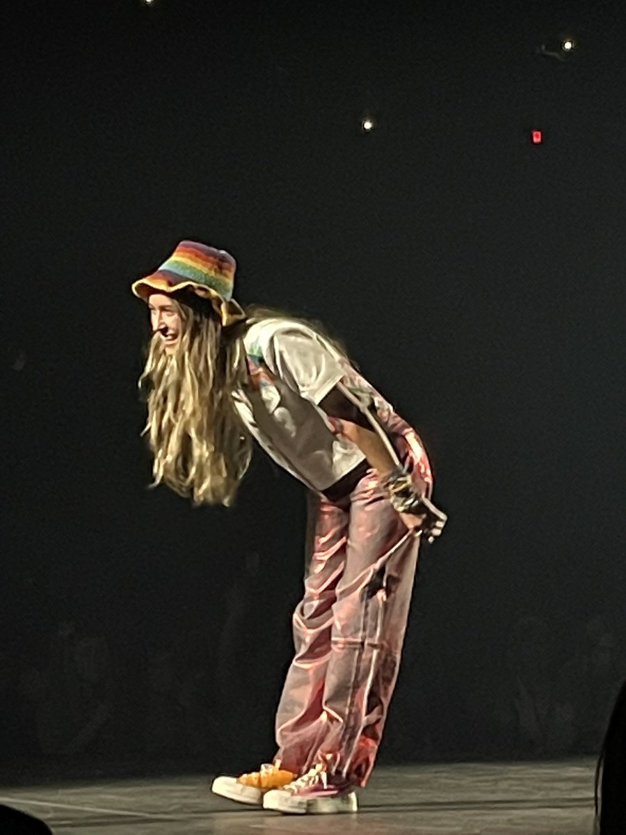 mandabeth23's tweet photo. @Lauren_Daigle @Lauren_Daigle !!!!!!! (( IT WAS SO AWESOME SEEING YOU AGAIN!! ))We sang together at Carnegie Hall NYC 2019. You were incredible tonight. Thank you for sharing your talent. 🫶🏼 https://t.co/1KqjFbScjI