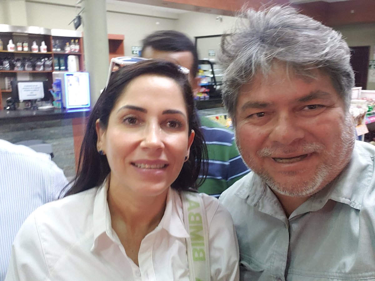 lainezch's tweet photo. Gracias por la visita a la provincia de #SantaElena #LuisaPresidenta
Ya falta poco @RC5Oficial @LuisaGonzalezEc ganará las elecciones este #15deOct #PorElBienDeTodos @MCAquinoM @lenin_mera @arisdelypy @MashiRafael @AP_Kost https://t.co/5iOYZgmiRx