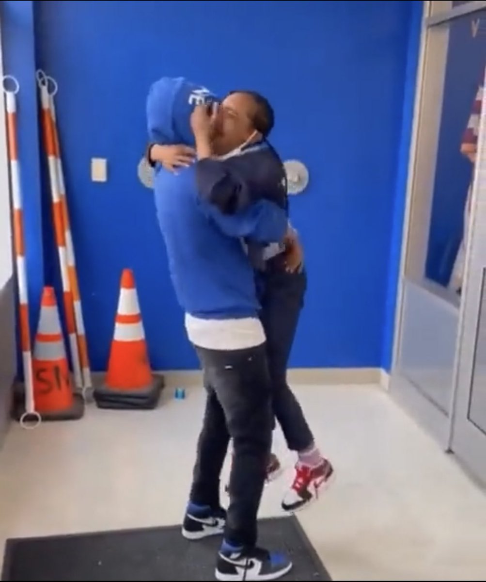 wheresPaunch tweet media