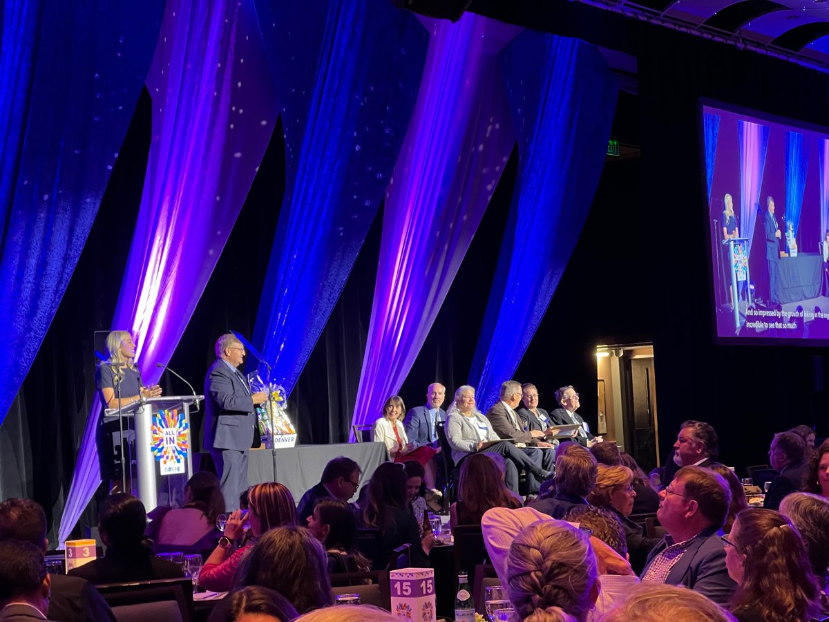 00Piep's tweet photo. Thanks @DRCOGorg for an inspiring evening!  #DRCOGAwards #MetroVision https://t.co/9AiZOc7ltp