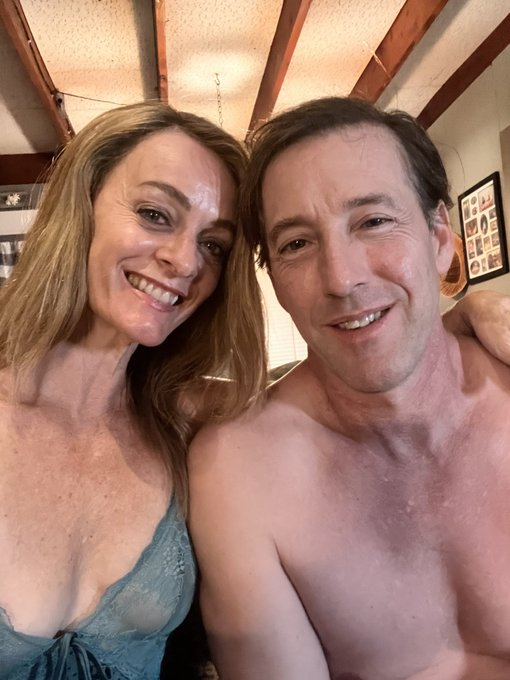 Hoping online from our vacation lodge to say hi. https://t.co/01GFr9V3yy<a href="/tag/mvsales"class="tags"><span>#mvsales</span></a>
