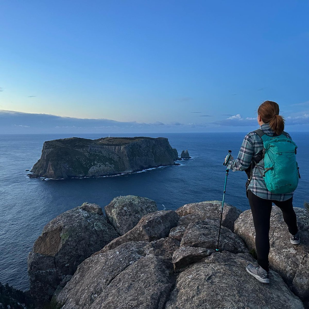 HobartandBeyond's tweet photo. Congrats to Vinna and her partner, who recently celebrated their 17th wedding anniversary by hiking the iconic #threecapestrack in #tasmania
https://t.co/ar2capFoJ1
📸 @v33b33 (Instagram)
.
#threecapestrack #tasmanpeninsula #tasmaniaaustralia #southerntasmania #hobartandbeyond https://t.co/kvNI2MdSXV