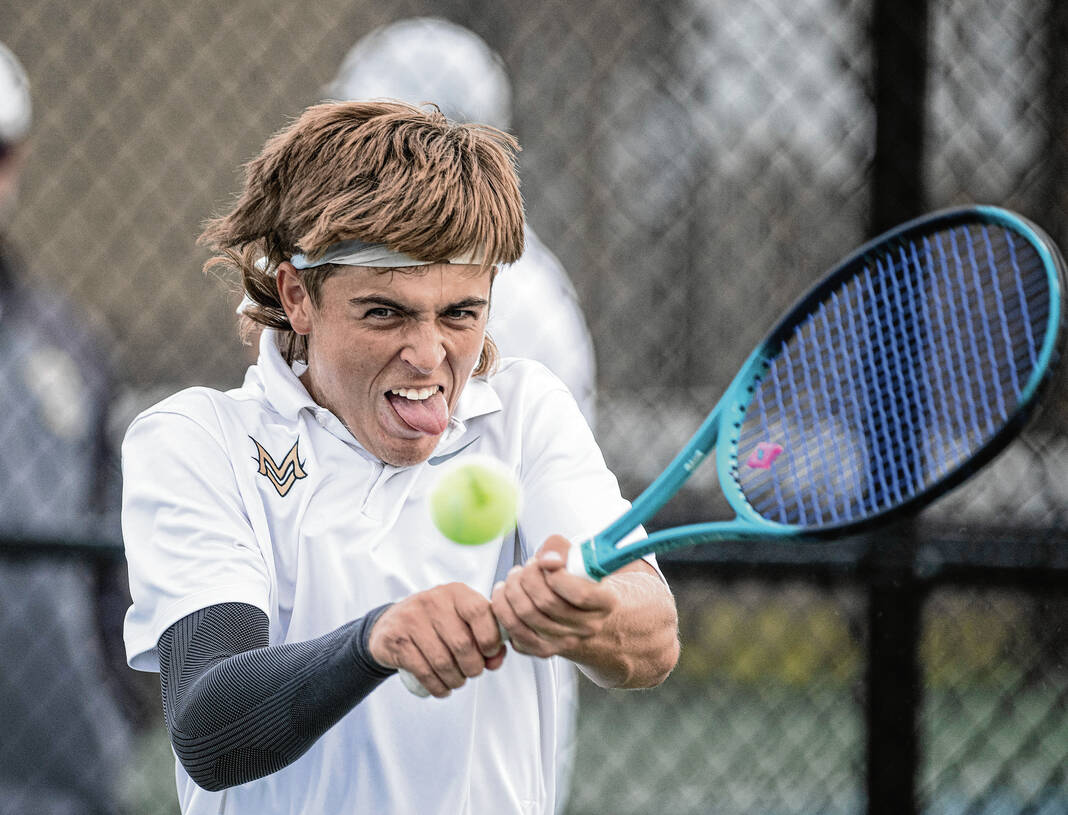 GDRsports's tweet photo. MV’s Koon wins individual sectional title https://t.co/sUyg70avke https://t.co/LZKZyxCJwt
