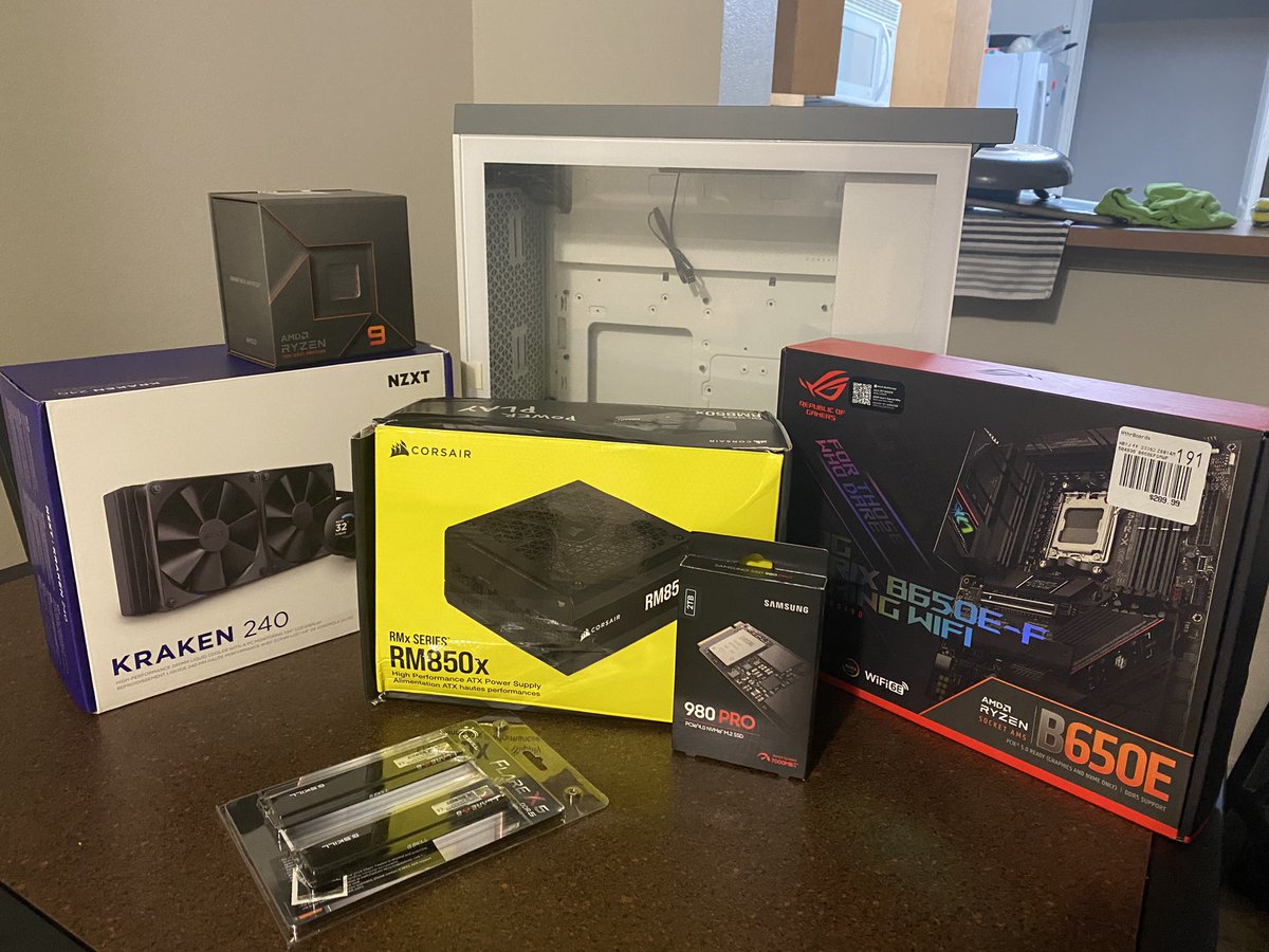 🥹 time to put old pc to rest, served a good 7 years
