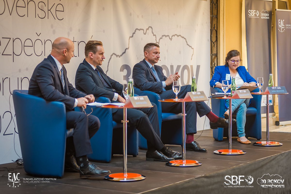 Euro-Atlantic Center tweet media