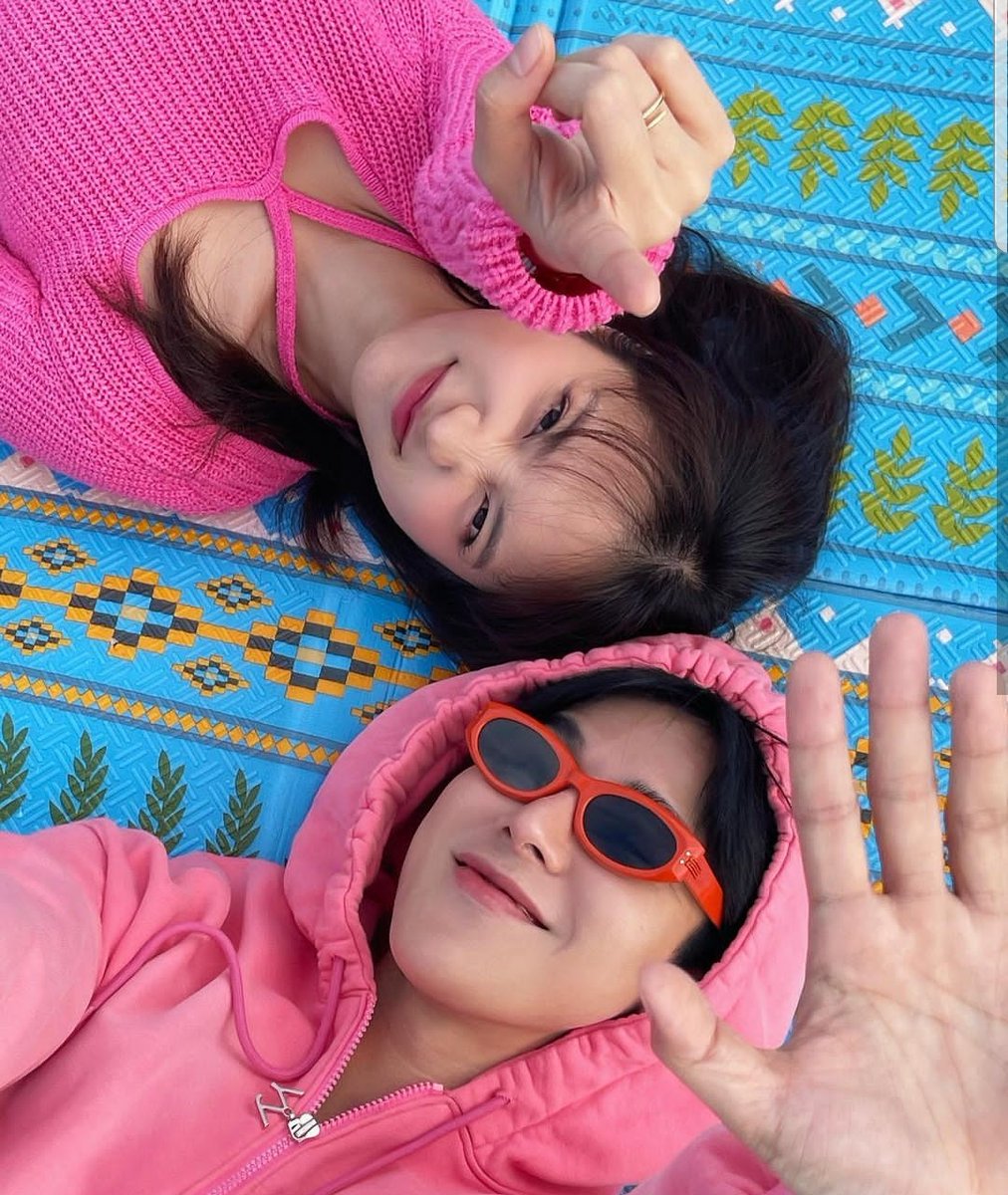 afhprchya's tweet image. pinky pinky 🩷💗💖💞💕💝
#armwc #janhae