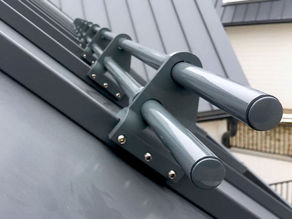 Alpine SnowGuards for Standing Seam Roofs <a href="/AlpineSnowGrds/">Alpine SnowGuards</a> #AlpineSnowGuards #SnowGuards #SnowManagement dlvr.it/Sx1HJC