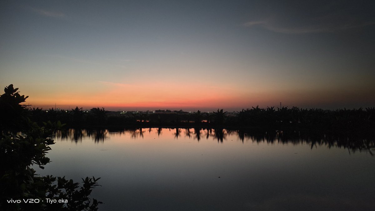 jhon_pooleka's tweet photo. @convomf Sunrise https://t.co/Ce3V0khdQF