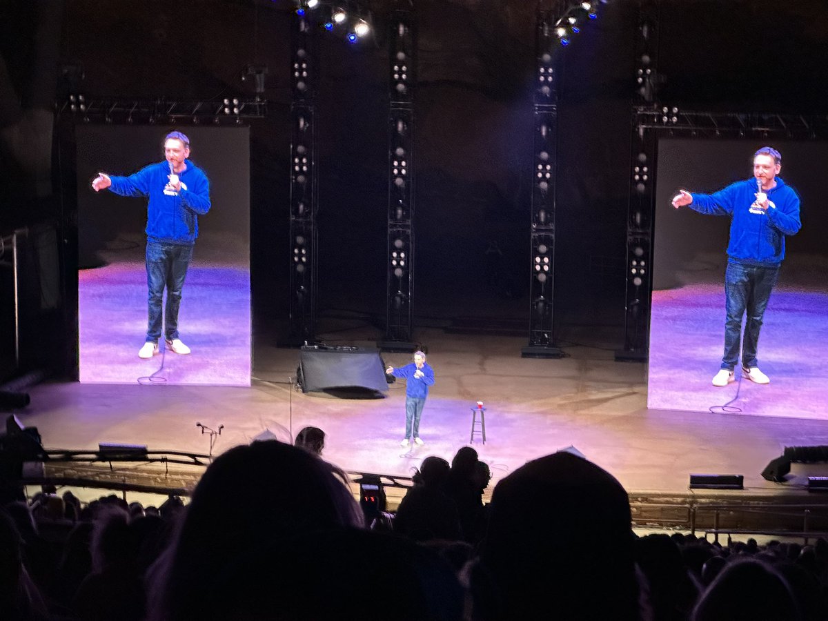 corkandfire's tweet photo. Opinion: @DanSoder and @bigjayoakerson’s sets were way too short.  25-30 at most.  Hell, Cypha’s musical comedy intro was much longer.  @bertkreischer killed as always, but expected more time from the boys. Was in an Uber by 10p;  the show started at 7:30.

6/10, would see again. https://t.co/7BwNJ8Ky7z