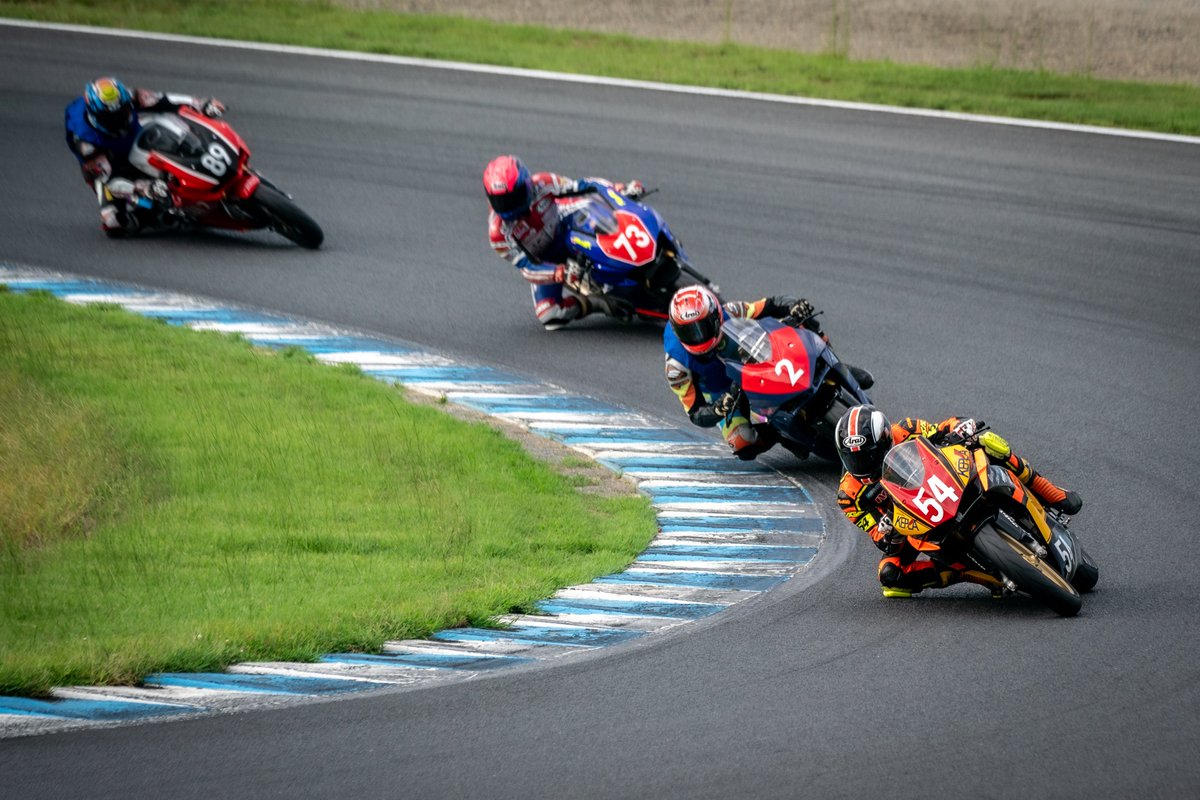 kumaphoto1's tweet photo. #もてロー
#ST250T
どこみてもバッチバチで面白いのよ!
順位にご注目! https://t.co/zfrCrXepxL