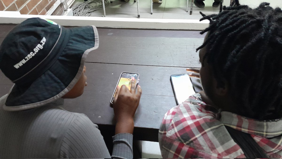 YouthMappersMSU's tweet photo. @LetwinNomsa introduced us to @mapswipe; now we are swiping through the Libya disaster @pedrito1414 🤩
It's surprising how swipes can be utilized to map and respond to such disasters...we learn everyday 🙌
#LibyaResponse
#MapSwipe
@youthmappers https://t.co/9iea99lQiv