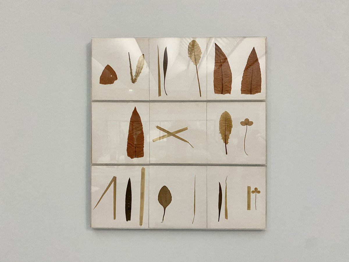 PeterFoolen's tweet photo. Richard Long, From Along a Riverbank, 1971, dried leaves on paper, collection @krollermuller.
Richard Long, From Around a Lake, 1973, Art &amp; Project, 1973, in my archive, from the former collection of Gerard Vermeulen. https://t.co/fEcnivmZ1G