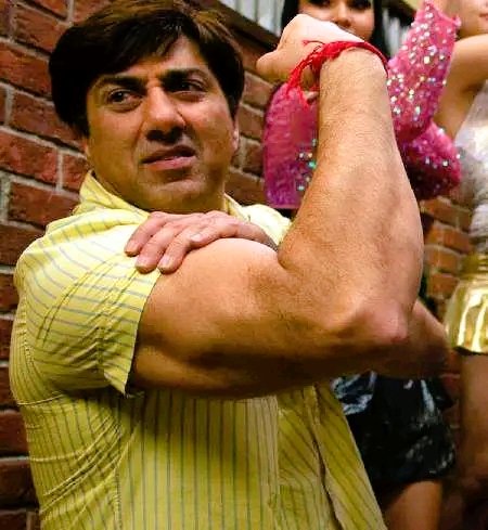 boxofficefever's tweet photo. All Time Blockbuster:  3 ✅
Blockbuster : 3 ✅
Super Hit : 5 ✅
All Time Grosser : 2 ✅
HGOTY : 3 ✅
No. of 3 Cr+ footfalls : 6 ✅
Record Opening : 6 ✅ 

𝑨 𝑻𝒓𝒖𝒆 𝑴𝒆𝒈𝒂𝒔𝒕𝒂𝒓....💥
𝙎𝙐𝙉𝙉𝙔 𝘿𝙀𝙊𝙇 ..💪🌟 https://t.co/VIlsanohcw