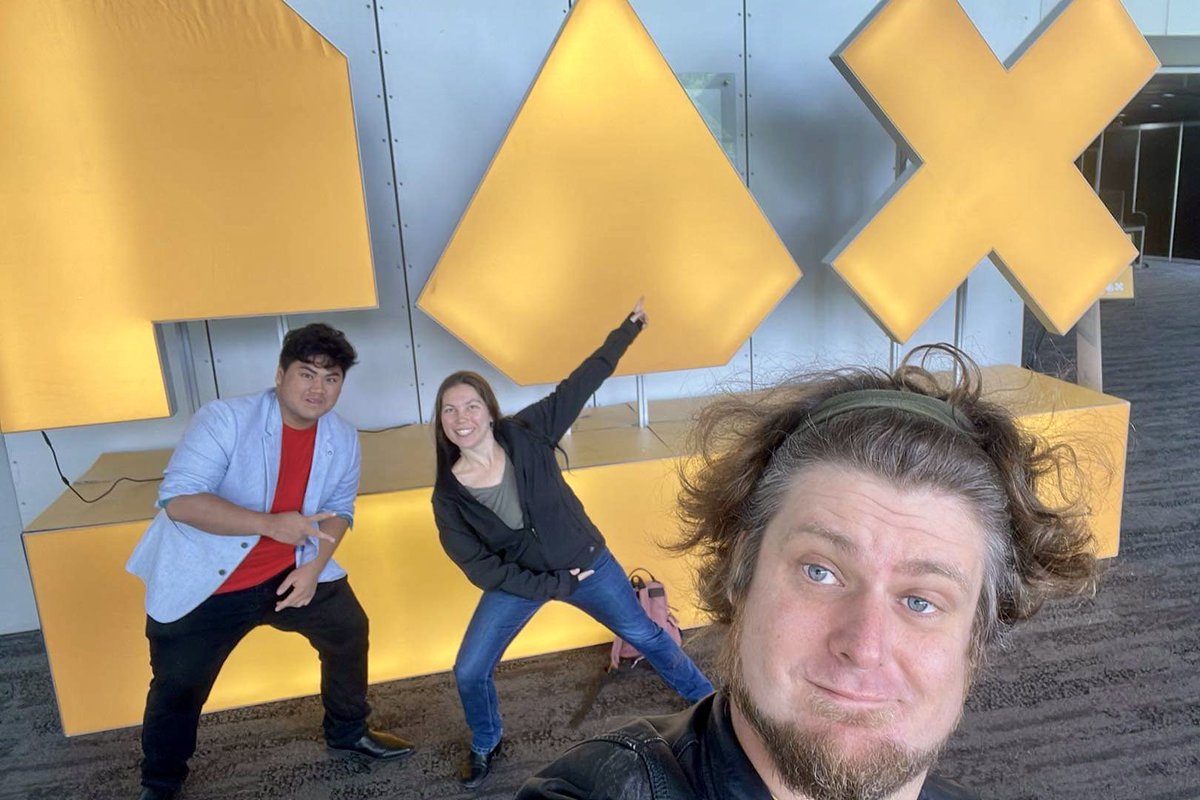 Mialotic1's tweet photo. Going to be an epic birthday #MelbourneGamesWeek #PAXAUS #biggamesnightout https://t.co/d00RNhtQhD