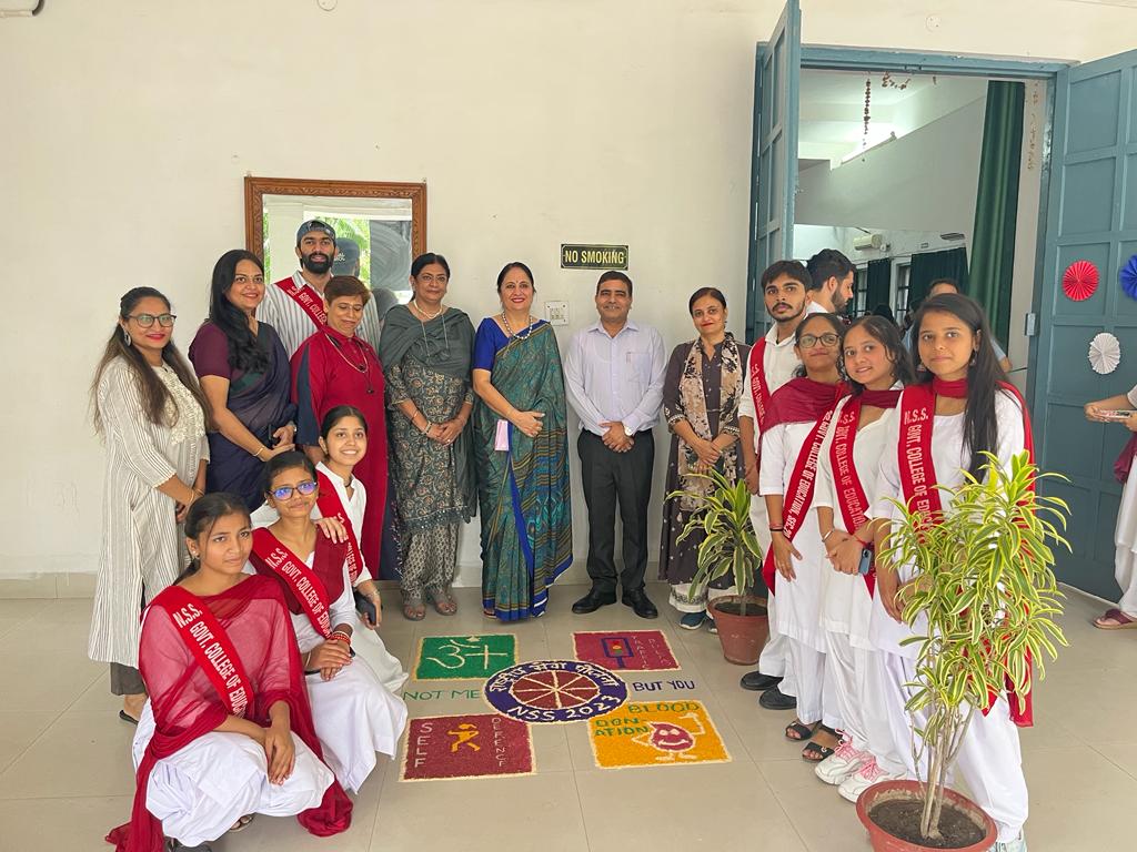 nssgce20chd's tweet photo. 🌿 #NSSCampDay1 🌿
We kicked off with team building activities, met new friends, and had a great time. Excited for the days ahead!Stay tuned for updates on our activities! 💪 #CommunityService #VolunteerLife #NSS #DayOne
@NssChandigarh https://t.co/xOWAfo7jqJ