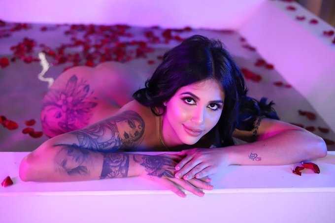 Papi te espero en mi Nuevo canal de telegram para subir muchas cositas 😈😈🥵  https://t.co/lWspKBw72x https://t