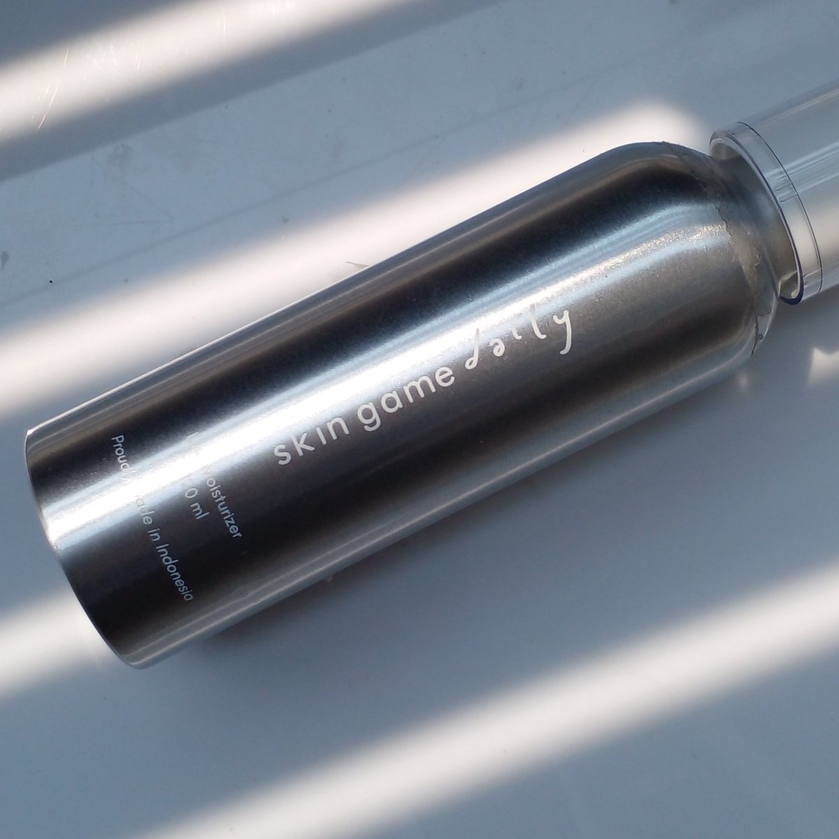 emg boleh ada moisturizer segede ini?

ini mah bisa buat berbulan2😆
harganya jg lebih ekonomis, jd bisa hemat kalo moistnya segede ini. #racuninskincare